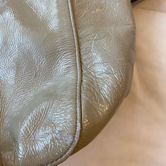 GUC Coach Chelsea Vintage Turnlock Tote - Picture 9 of 13